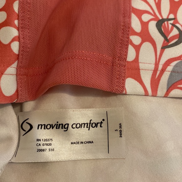 Moving Comfort Workout Tank - Picture 3 of 3